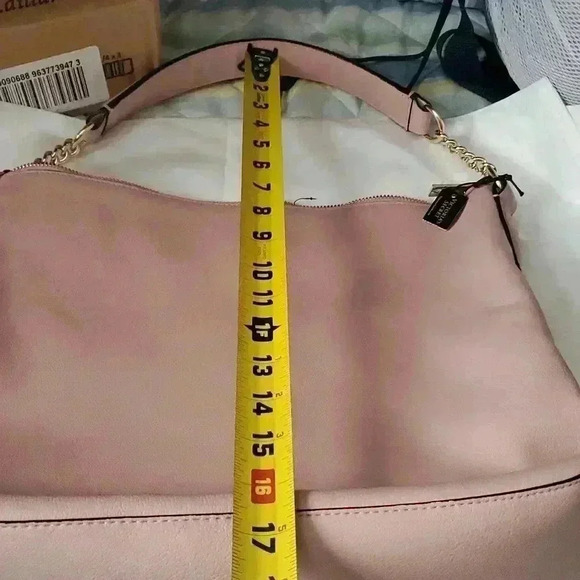 Victoria Secrets pink purse - Picture 13 of 13